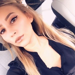 Meet your Posher, Cristin